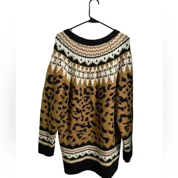 Torrid Cozy Animal Print Sweater Size 2X - Picture 3 of 5